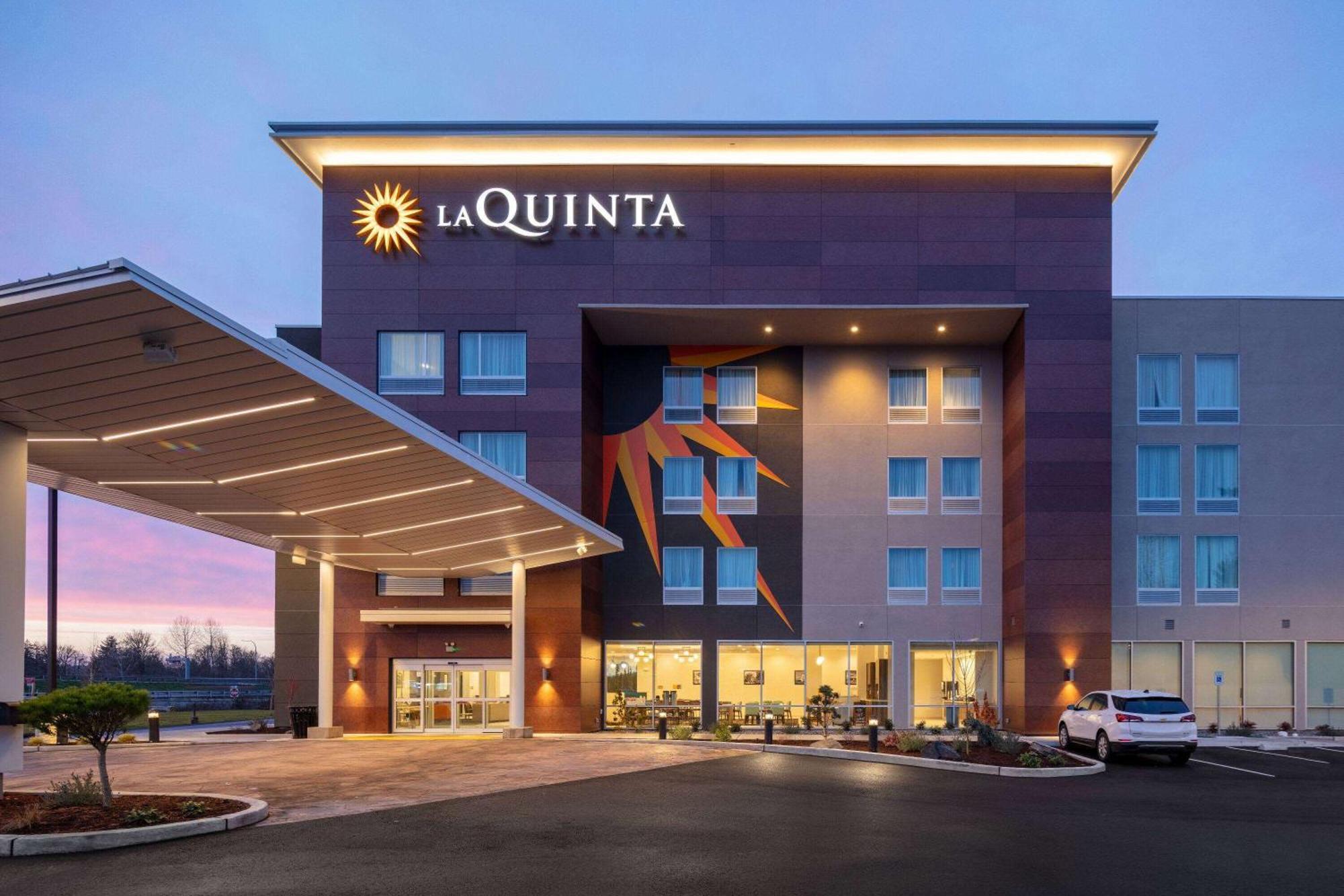 La Quinta Inn & Suites By Wyndham Centralia Exterior foto