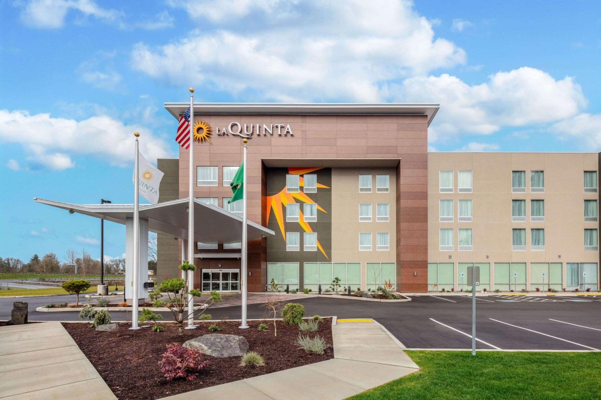 La Quinta Inn & Suites By Wyndham Centralia Exterior foto